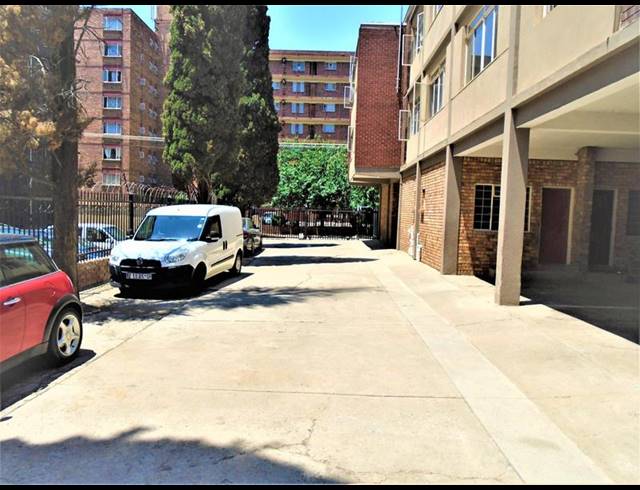 1 BEDROOM PROPERTY TO RENT IN SUNNYSIDE